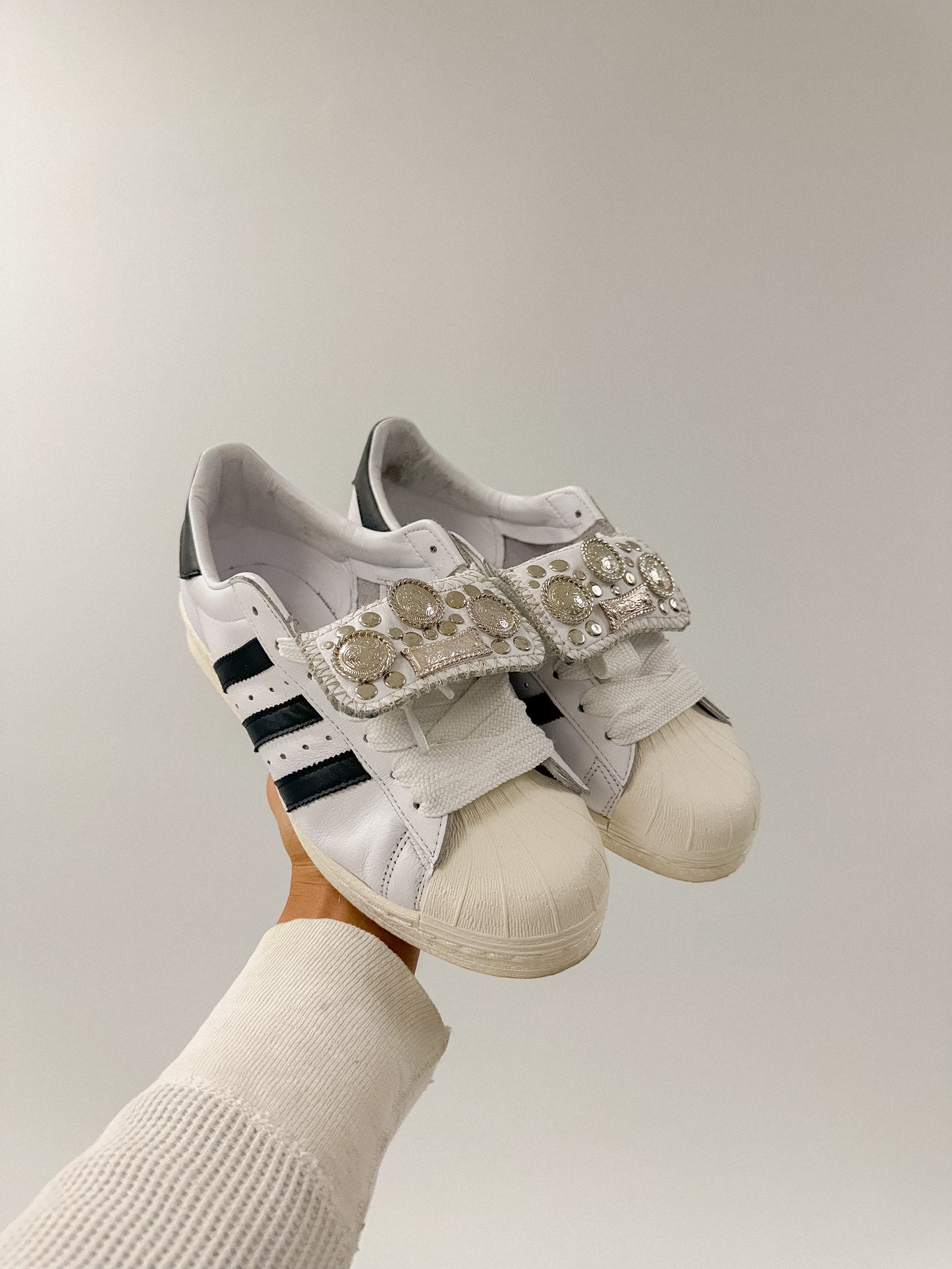 'CATTLEMAN 82" Adidas Superstar 82